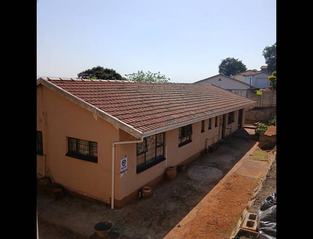 3 BEDROOM HOUSE FOR SALE IN MONTCLAIR